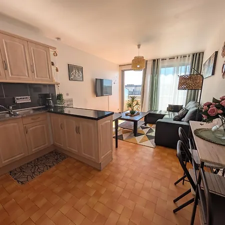 T3 Moderne 5/6 Pers. Avec Piscine Et Parking - Fr-1-797-63 *